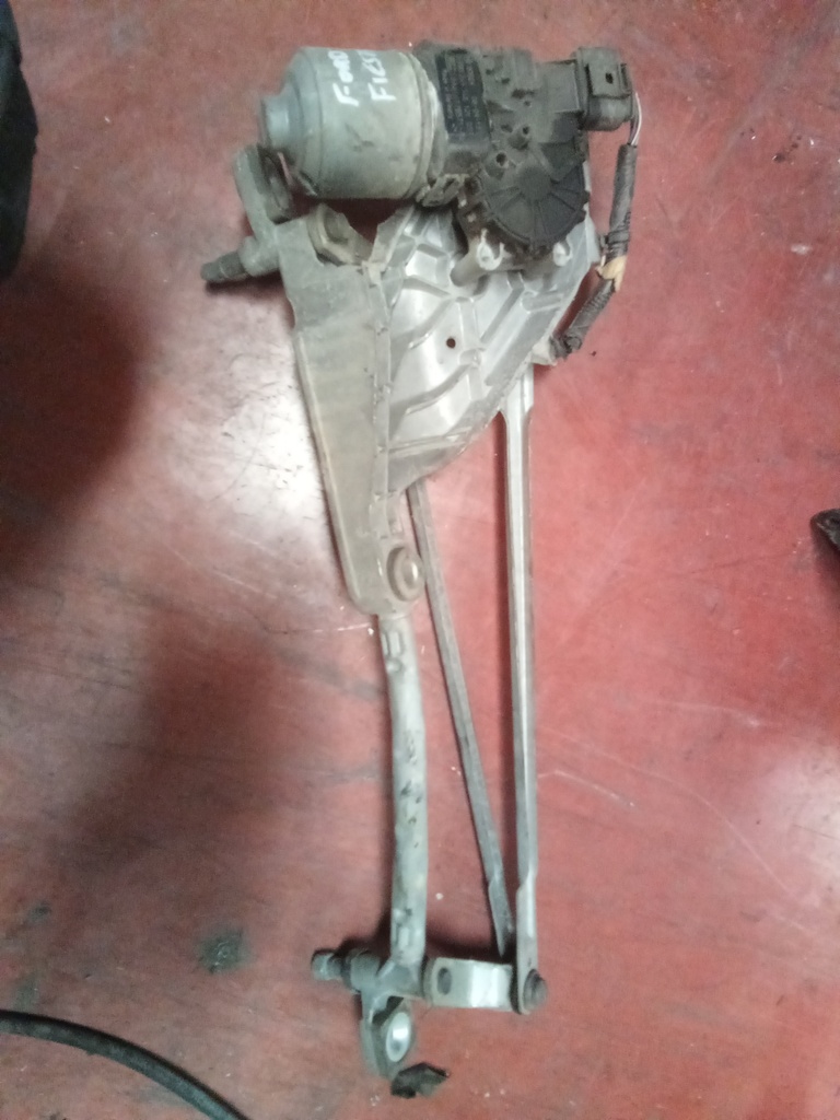 Motor limpia delantero Ford fiesta '10