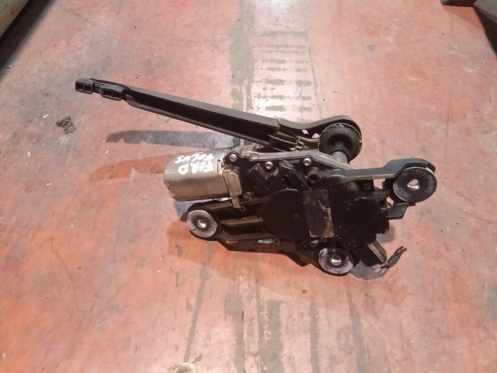 Motor limpia trasero Ford focus '05
