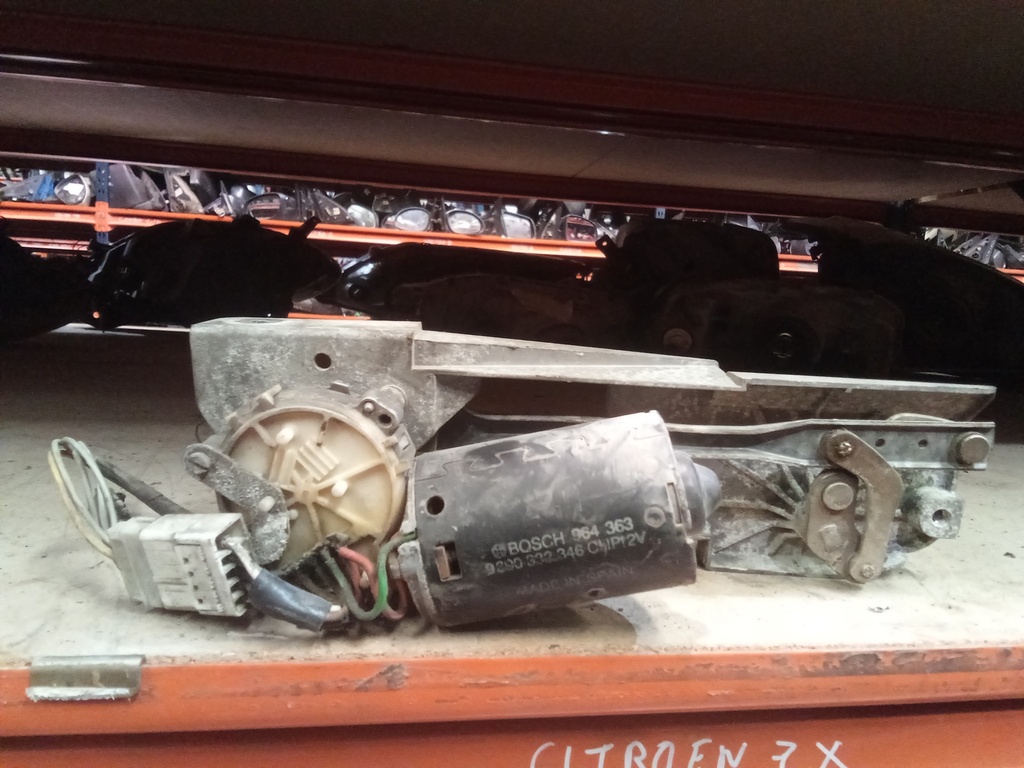 Motor limpia trasero citroen ax '96