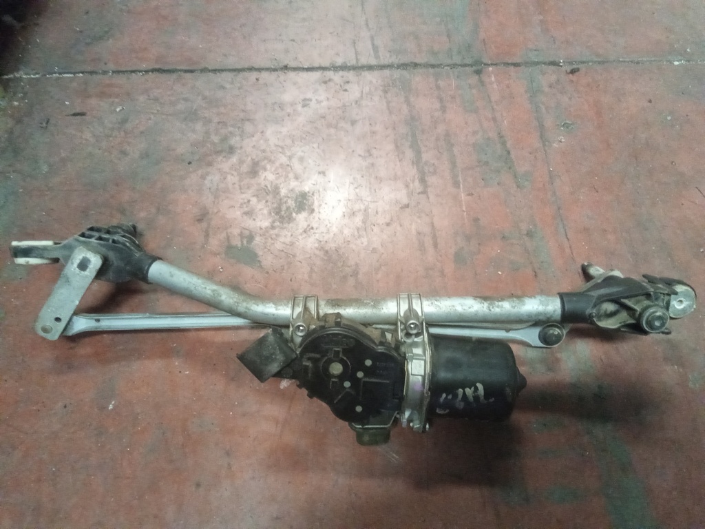 Motor limpia delantero Renault megane III '09