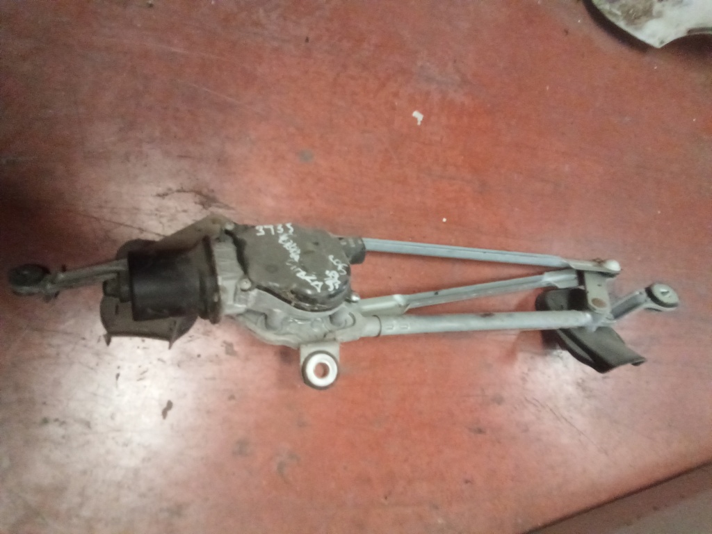 Motor limpia delantero Suzuki vitara '15