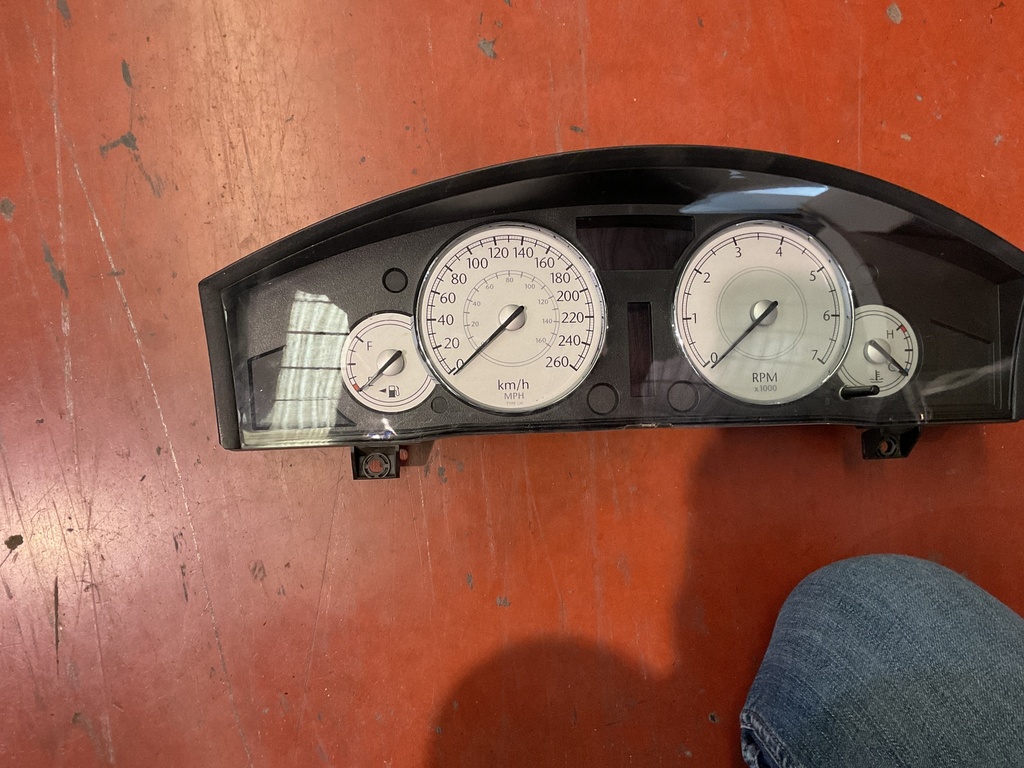 Cuadro instrumentos chysler 300c 2004