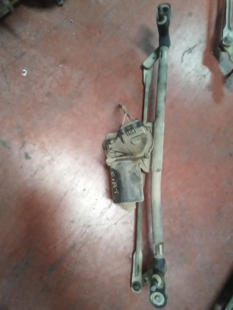 Motor limpia delantero Fiat stilo '04