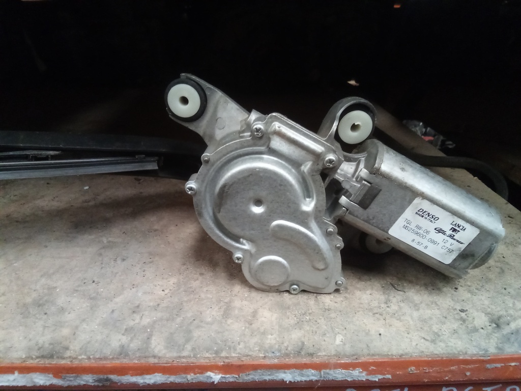 Motor limpia trasero Fiat bravo '07