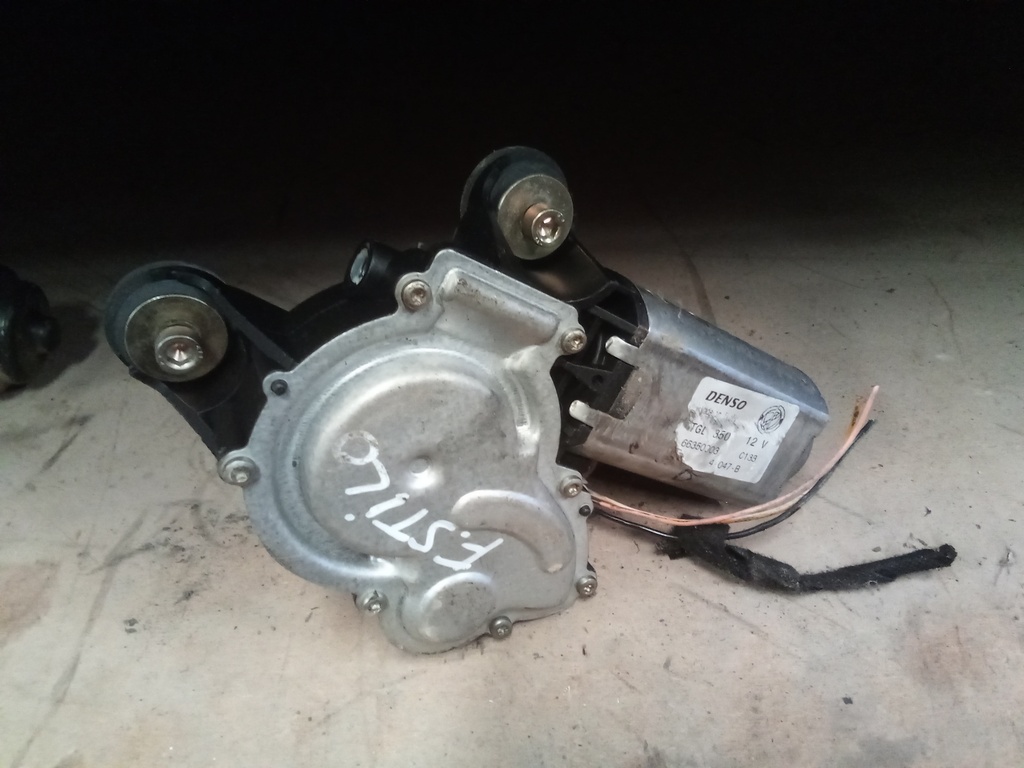 Motor limpia trasero Fiat stilo '03