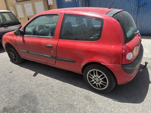 0507 RENAULT CLIO 1.2i 2003