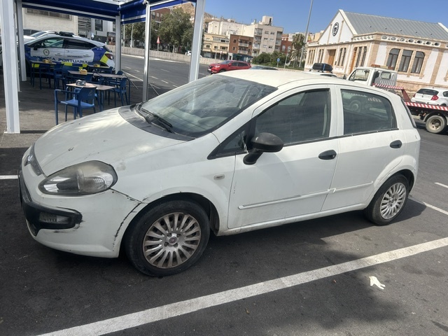 0528 FIAT GRANDE PUNTO 1.3 JTD 2012