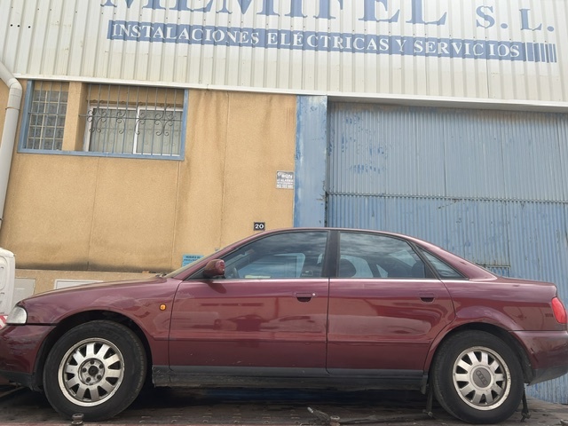 0548 AUDI A4 1.8i 1997