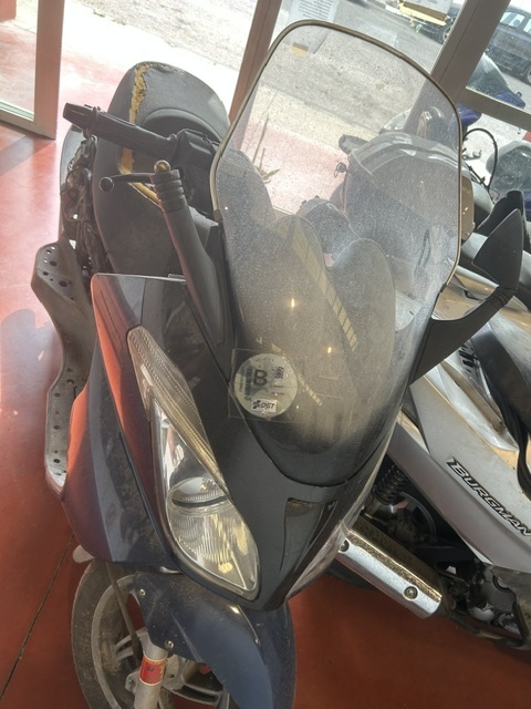 0589 APRILIA ARRECIFE 250cc 2005