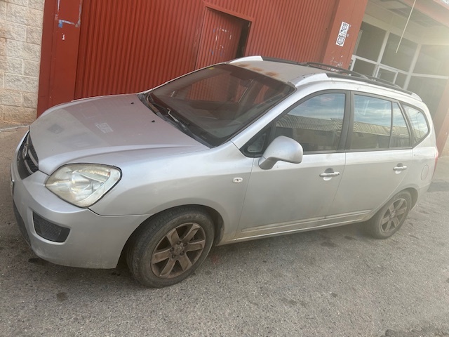 0596 KIA CARENS 2.0 CRDI 2006