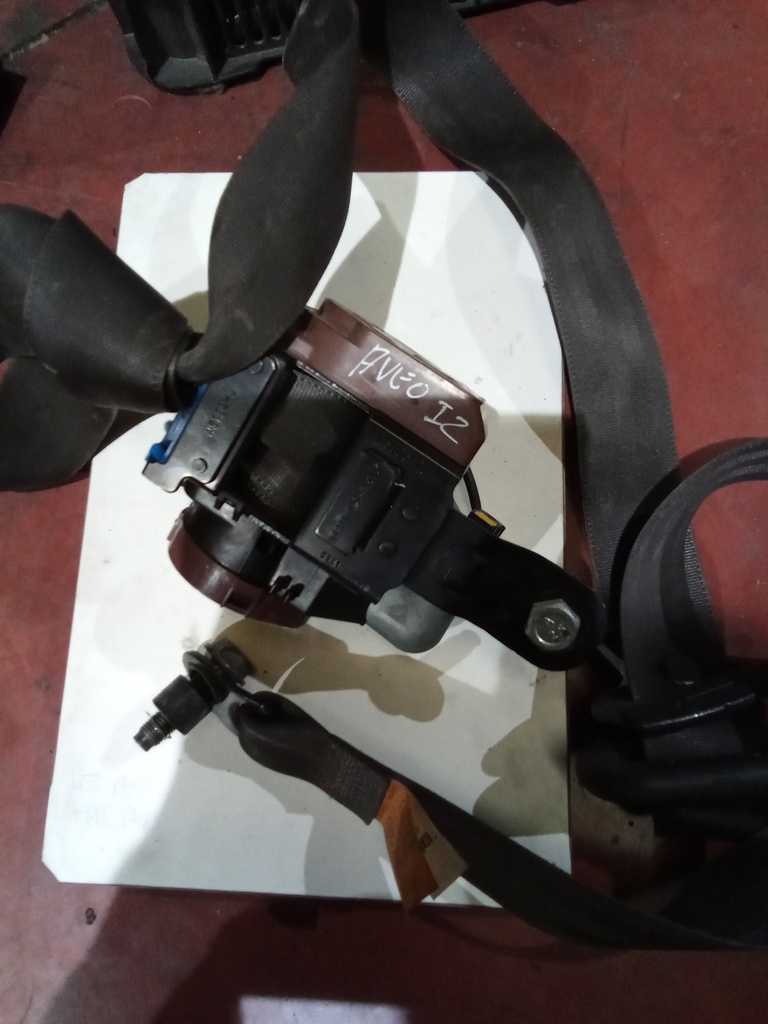 Cinturon delantero izquierdo chevrolet aveo '10