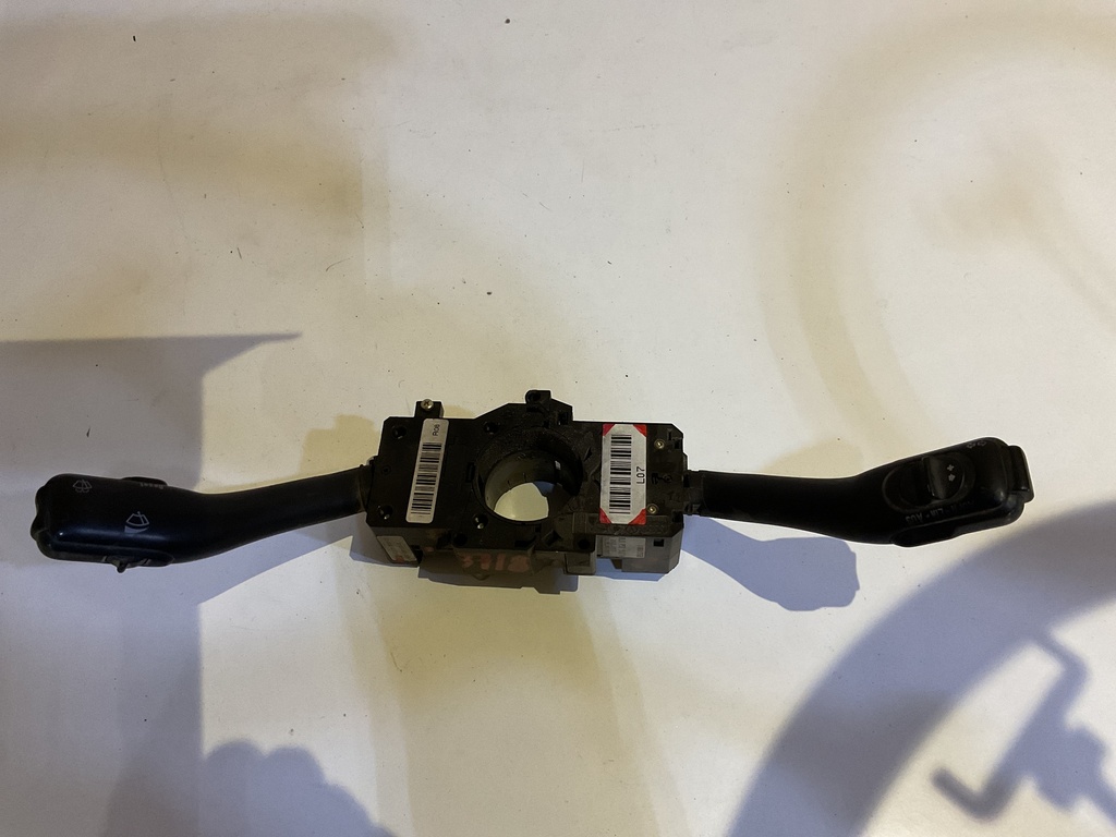 Mando multifuncion BMW e90 '06