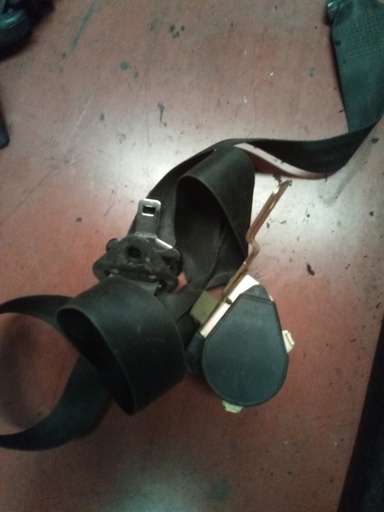 Cinturon delantero derecho citroen xsara '01