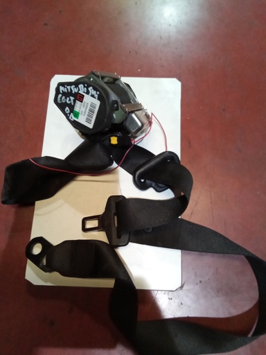 Cinturon delantero derecho mitsubishi colt '05
