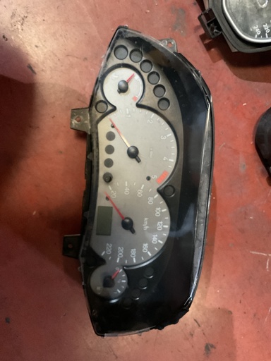 [96AP10841] Cuadro instrumentos ford focus 2001