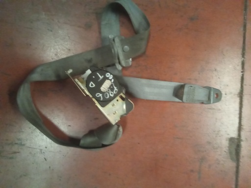Cinturon trasero derecho peugeot 806 '00