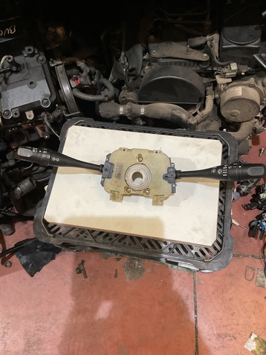 Mando multifunción nissan micra '00