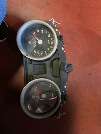 [8200364015] Cuadro instrumentos renault megane ii 04