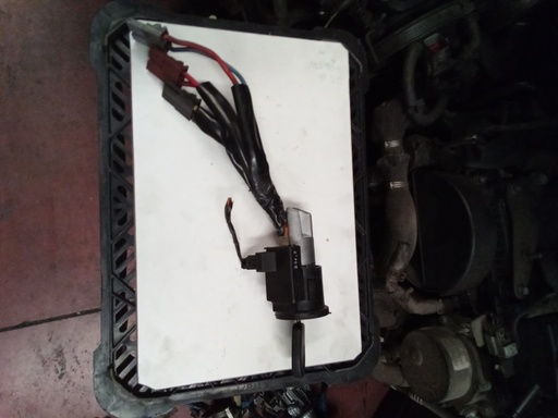 Conmutador de arranque citroen saxo '02