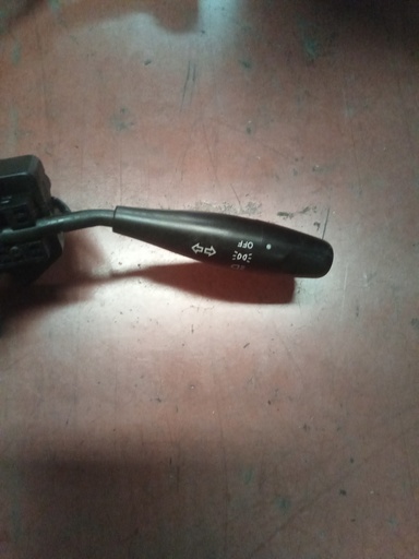 [SIN REFERENCIA] Mando de luces hyundai accent '96