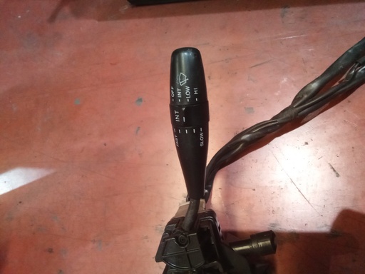 [SIN REFERENCIA] Mando de limpiaparabrisas hyundai accent '96