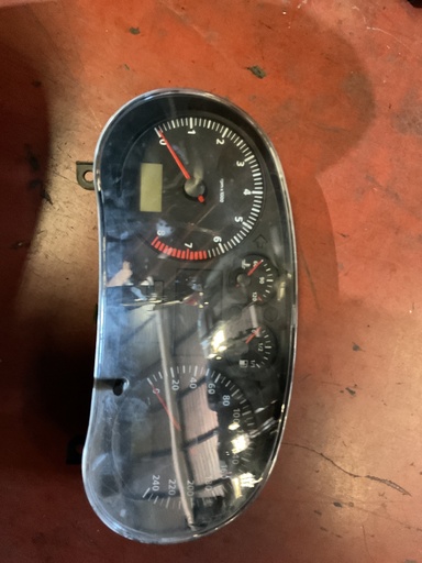 [210704400200010] Cuadro instrumento seat leon 03