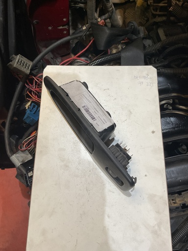 [Sin referencia] Botonera eleva lunas derecha alfa 166 '04