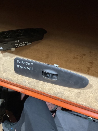 [621W03620] Botonera eleva lunas derecha hyundai elantra '03