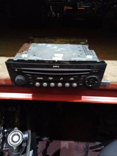 [96643699XT] Radio peugeot 207 '07