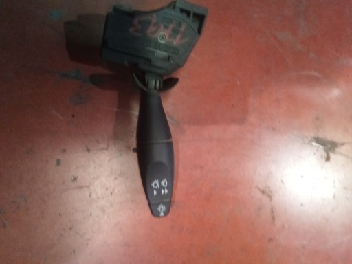 [98A017A553CB] Mando de limpiaparabrisas ford focus '00