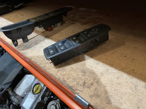 [Son referencia] Botonera eleva lunas renault laguna iii ‘13