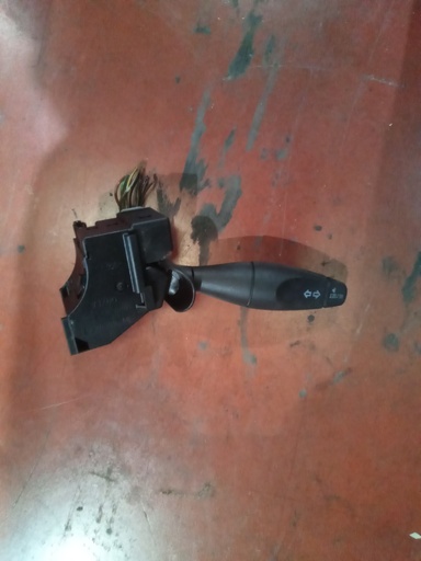 [98AG13335BG] Mando de intermitentes ford focus '02