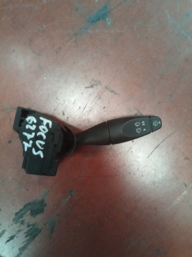 [98AG17A553CC] Mandos de limpiaparabrisas ford focus '00