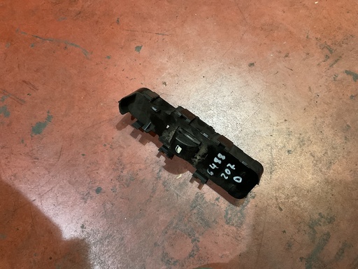 [Sin referencia] Botonera eleva lunas derecha peugeot 207’07