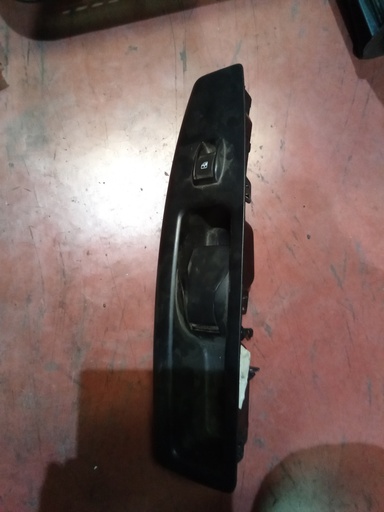 [735484916] Botonera eleva lunas derecha opel combo '15