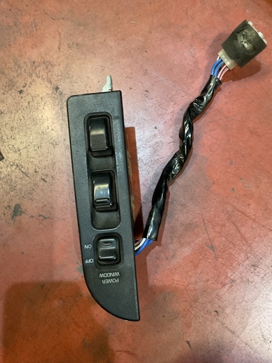 [Sin referencia] Botonera eleva lunas bertone freeclimber ‘92