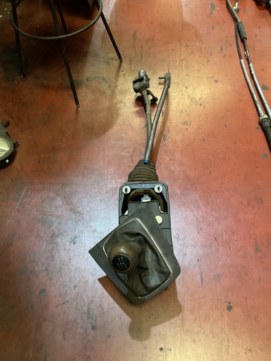 [8E0711025] Palanca cambios 5 vel. audi a6 ‘05