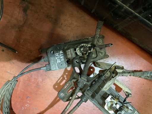 [1K0711061B] Palanca cambios wolfwagen jetta ‘05