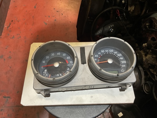 [6N0920804D] Cuadro instrumentos volkswagen polo ‘01