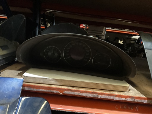 [A2095403511] Cuadro instrumentos mercedes clk ‘05