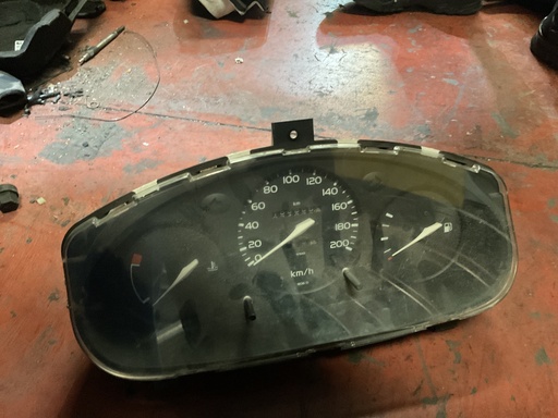 [Sin referencia] Cuadro instrumentos nissan micra ‘97