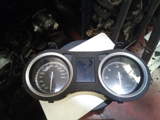 Cuadro instrumentos alfa romeo 159 '09