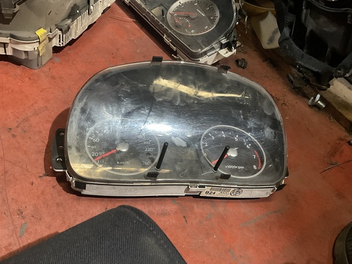 [Sin referencia] Cuadro instrumentos hyundai coupe ‘05