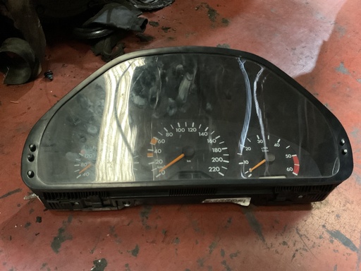 [88311265] Cuadro instrumentos mercedes clase c w202 ‘00