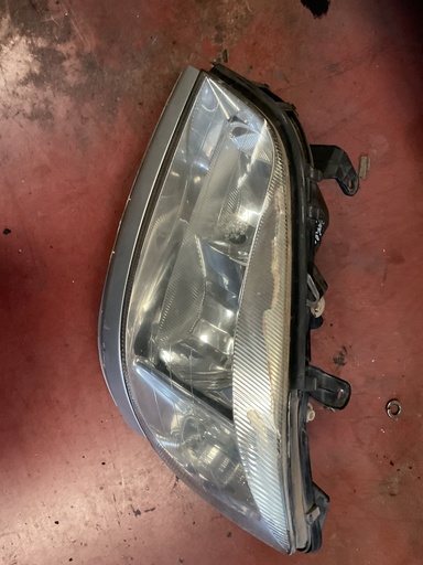 [Sin referencia] Faro izquierdo opel zafira a