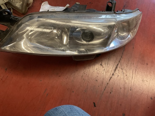 Faro izquierdo opel vectra c