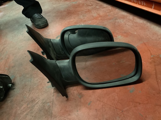 [Sin referencia] Retrovisor derecho Land Rover freelander ‘00