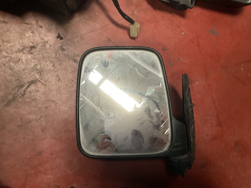 [010149] Retrovisor izquierdo suzuki carry ‘00