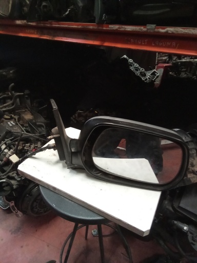 [012228] Retrovisor derecho toyota rav-4 '04