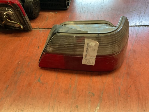 Piloto derecho peugeot 605 91